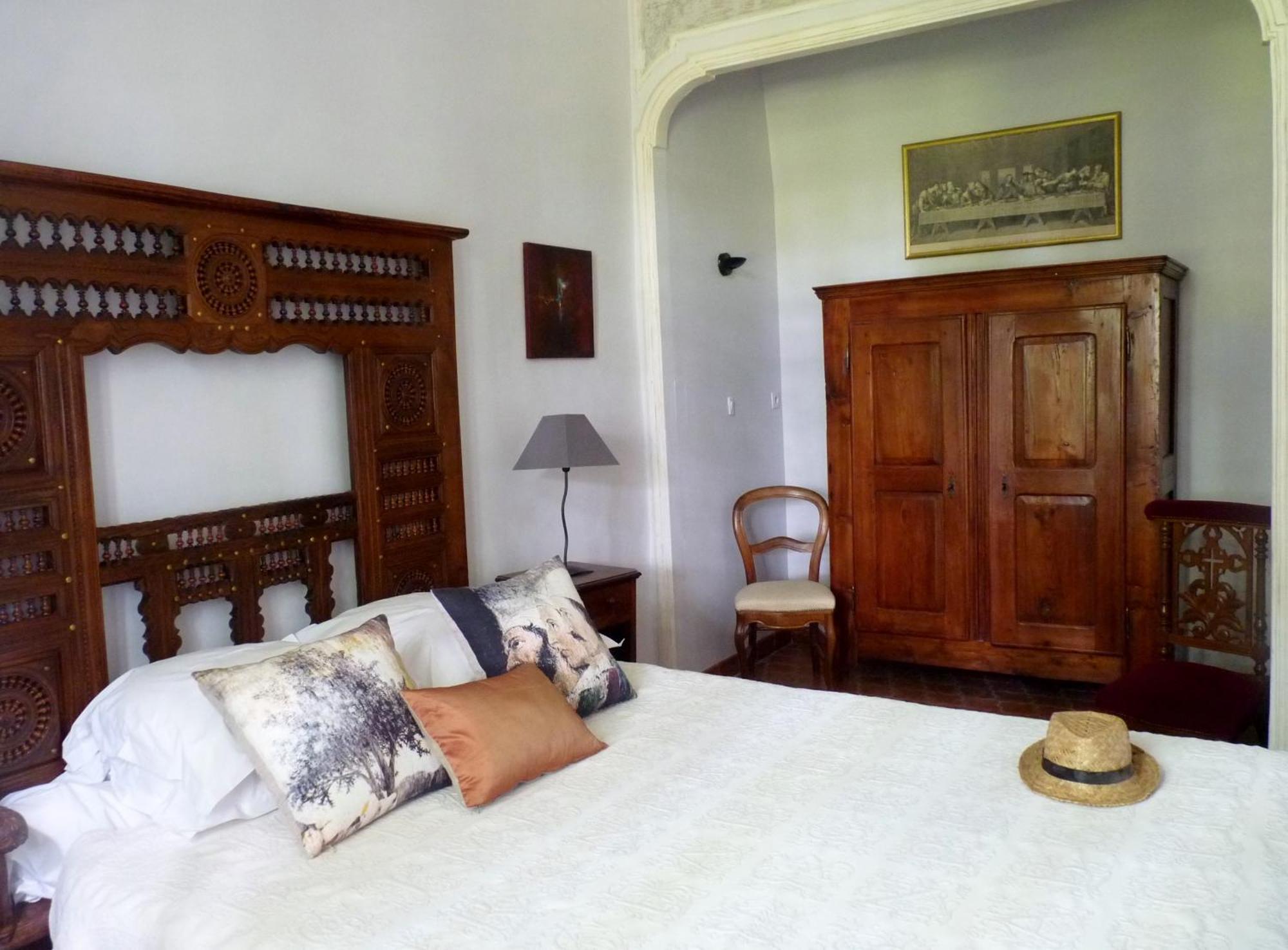 Domaine De Rhodes B&B Aviñón Habitación foto