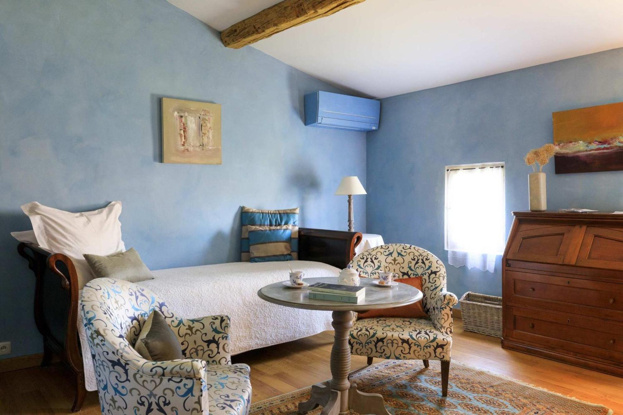Domaine De Rhodes B&B Aviñón Habitación foto